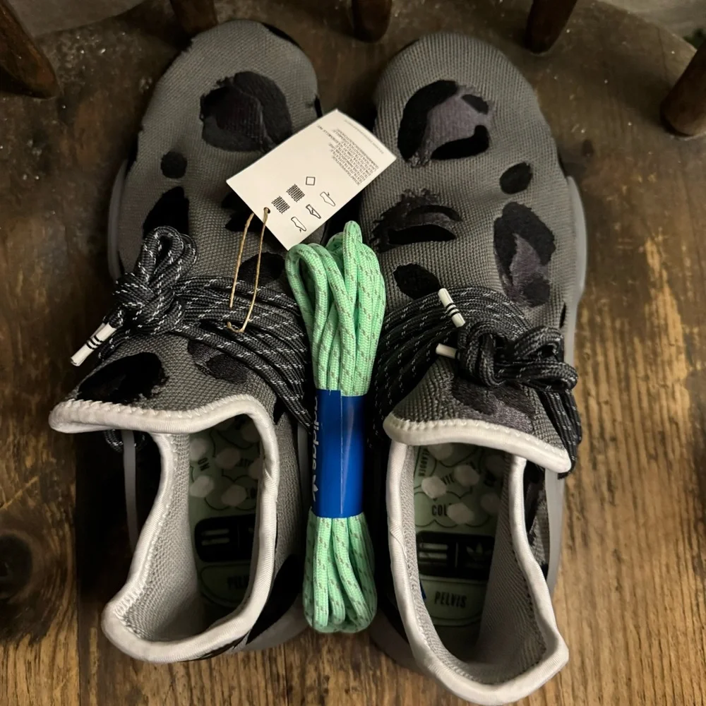 Adidas HU NMD Human Race x Pharrell Animal Print Ash Mens Sz 11.5 Extra Laces